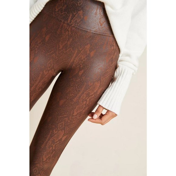 NEW Spanx Snake-Printed Faux Leather Full Length Leggings Size Petite S - Picture 3 of 10